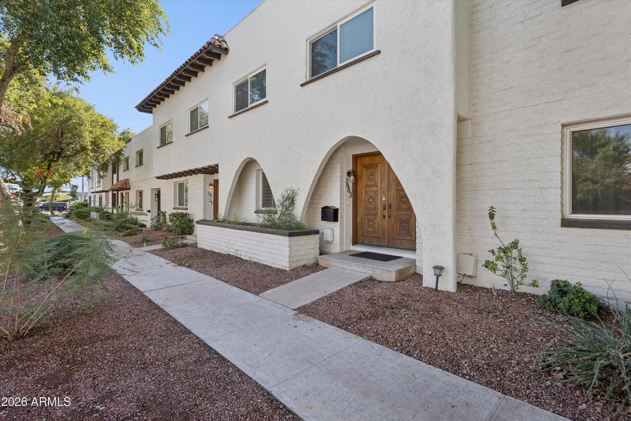 7663 E Montecito Ave., Scottsdale, AZ 85251