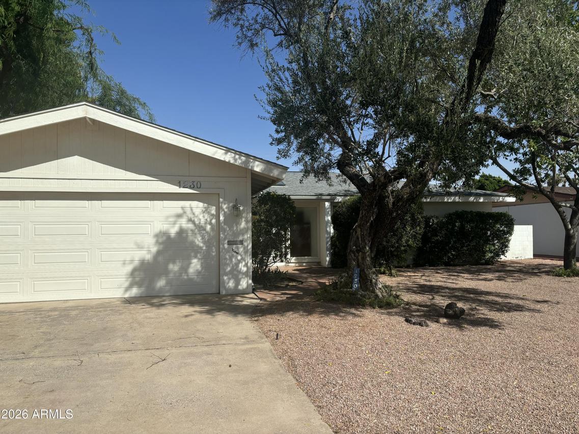 1230 E Laguna Dr., Tempe, AZ 85282