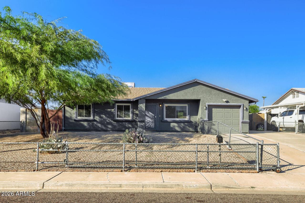 3220 W Grovers Ave., Phoenix, AZ 85053