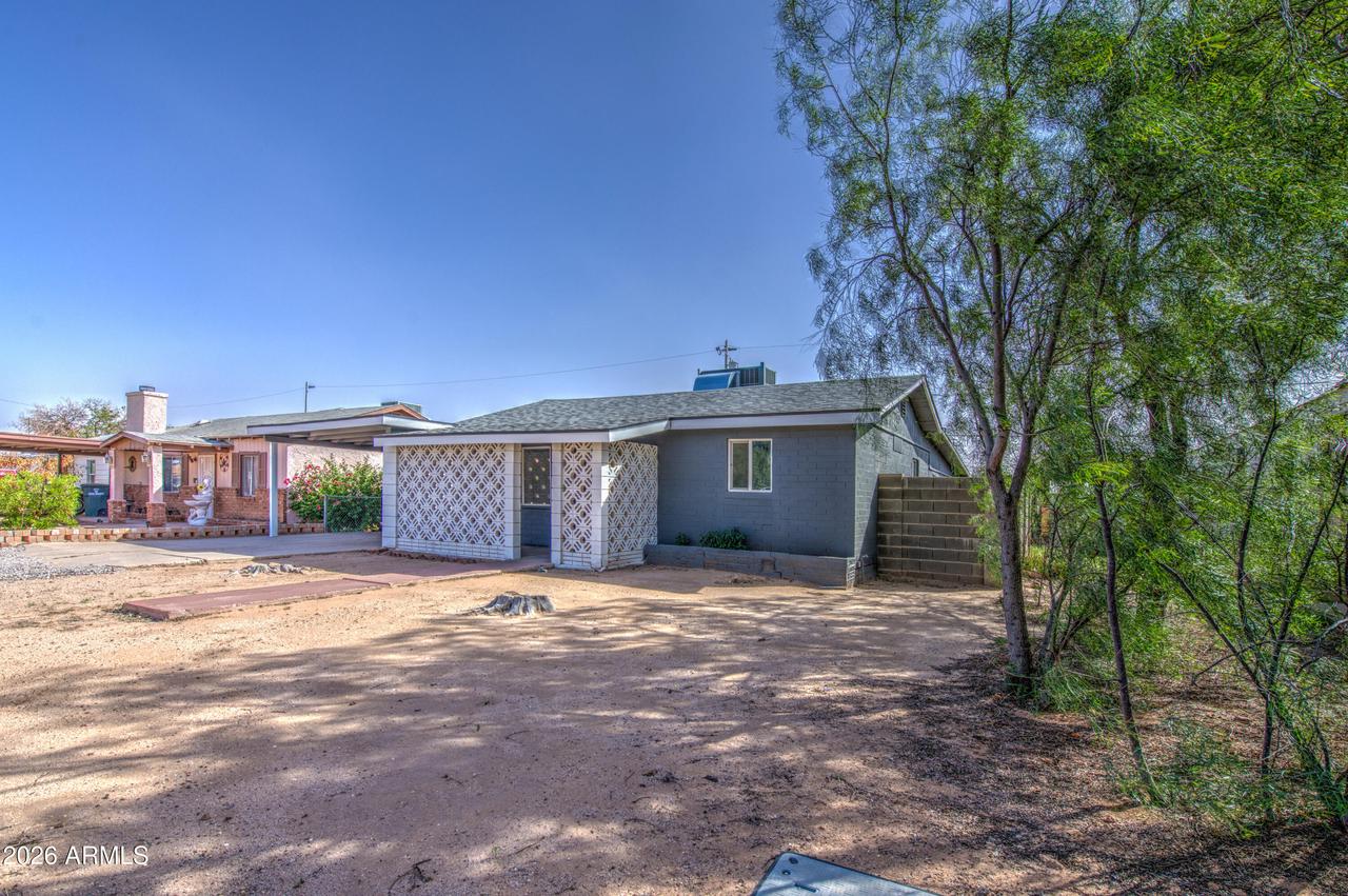 1131 E 6th St., Casa Grande, AZ 85122