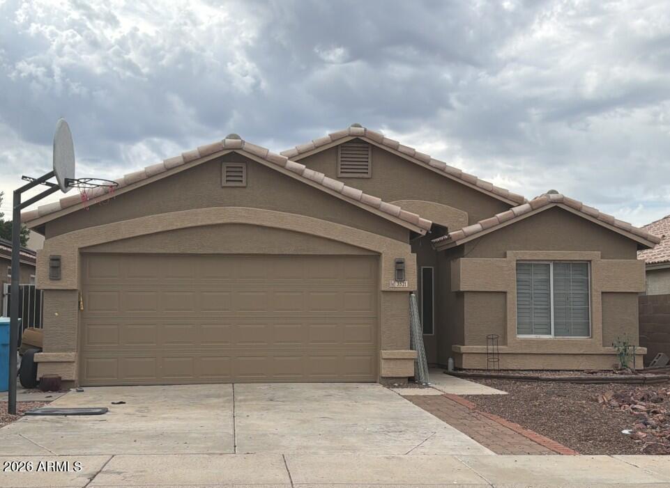 3521 W Fallen Leaf Ln., Glendale, AZ 85310