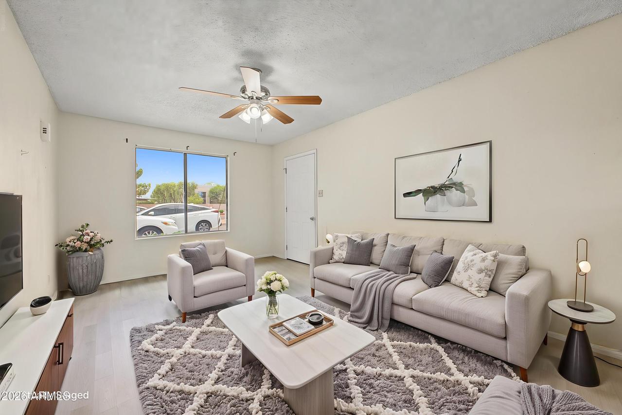 2437 E Tracy Ln. #1, Phoenix, AZ 85032