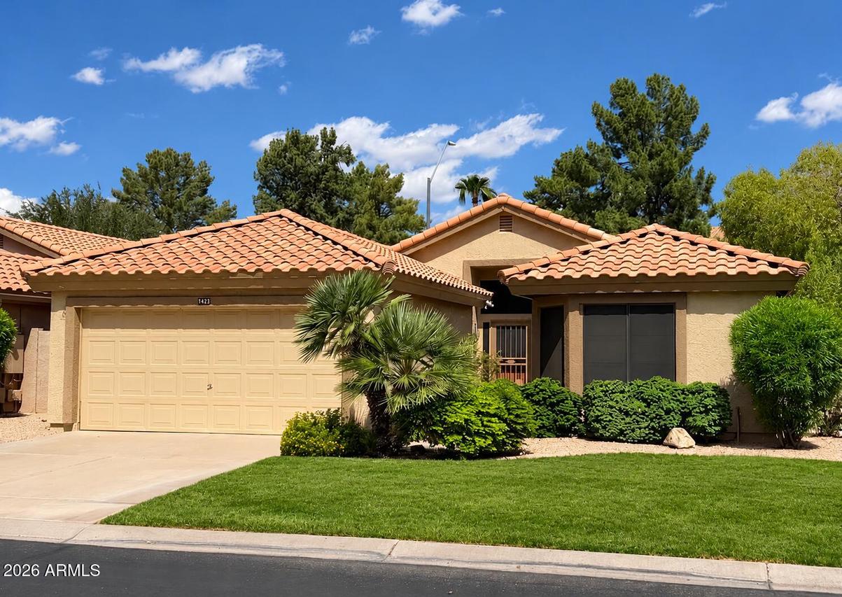 9432 W Kerry Ln., Peoria, AZ 85382