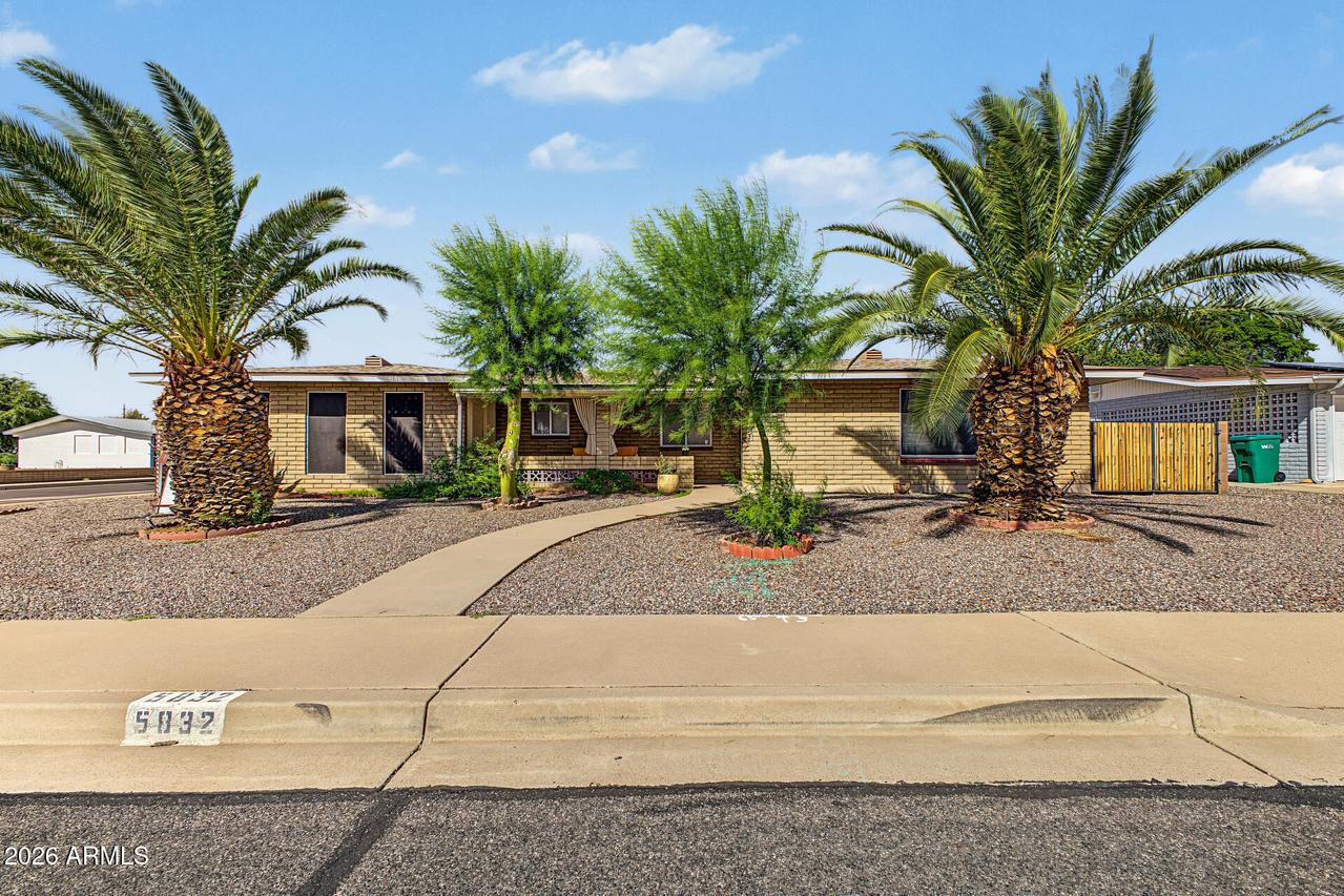 5832 E Billings St., Mesa, AZ 85205