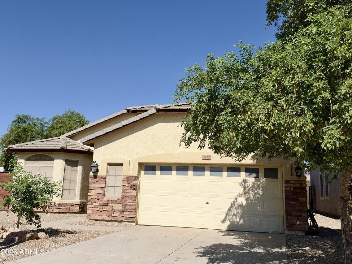 3232 W T Ryan Ln., Phoenix, AZ 85041