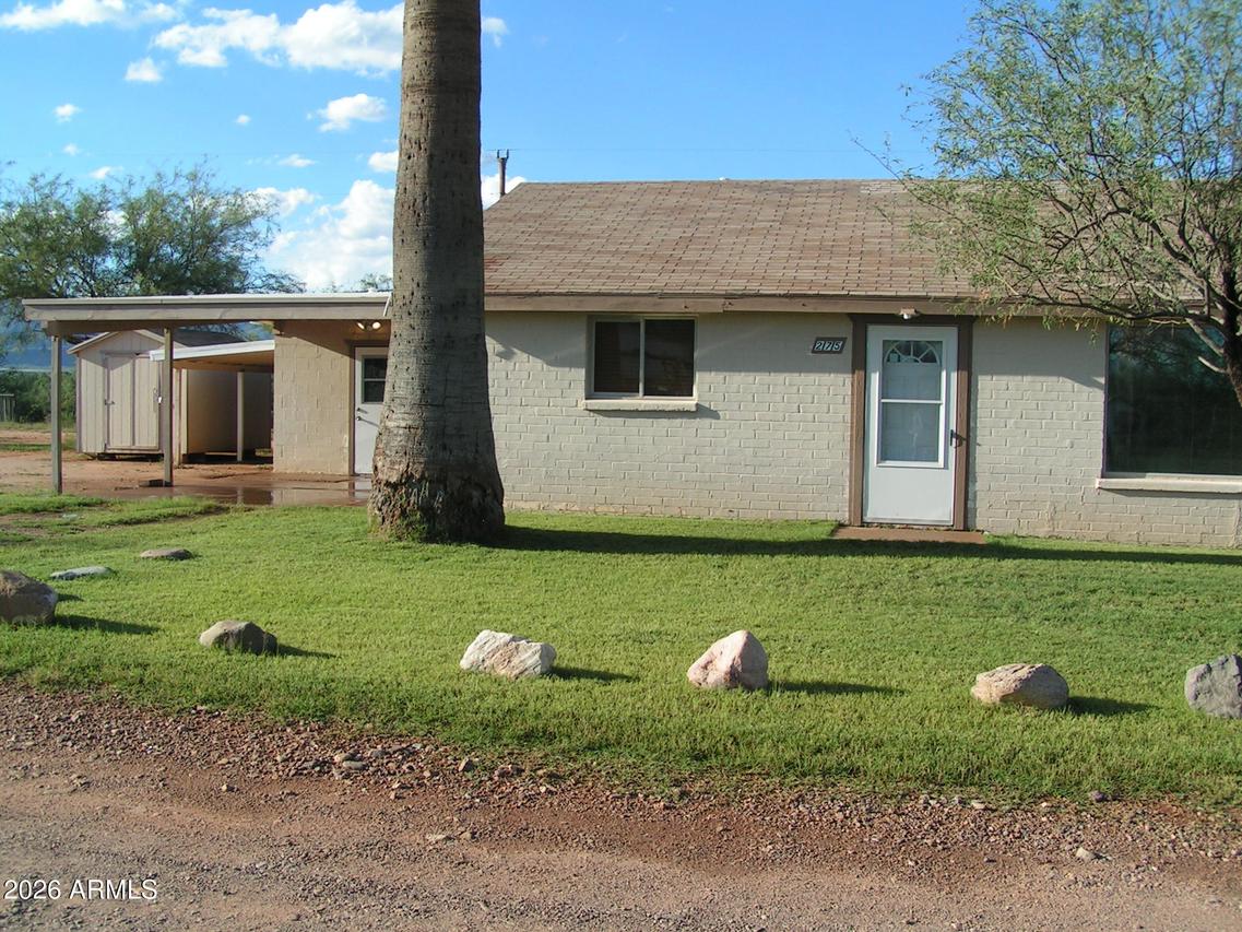 275 E Old Church Rd., Huachuca City, AZ 85616