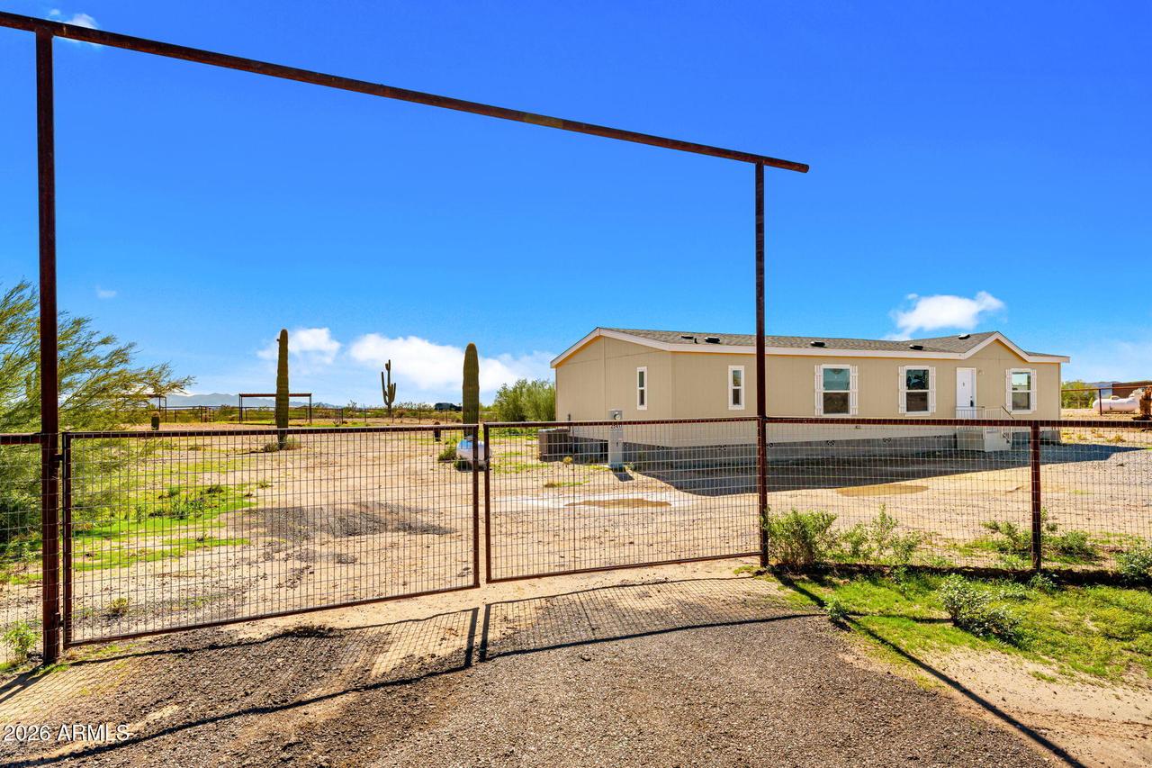 25417 W Opportunity Way, Morristown, AZ 85342