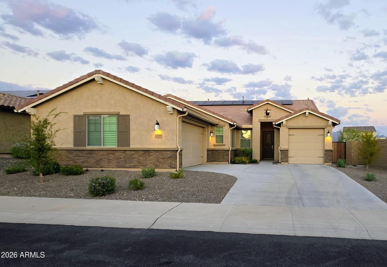 15669 S 183rd Dr., Goodyear, AZ 85338