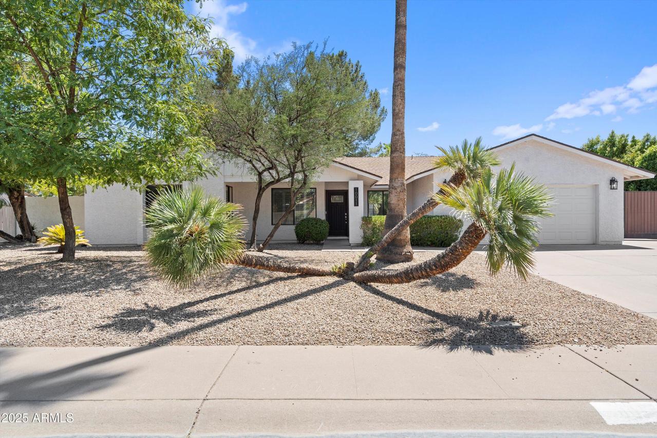 10011 N 74th Pl., Scottsdale, AZ 85258