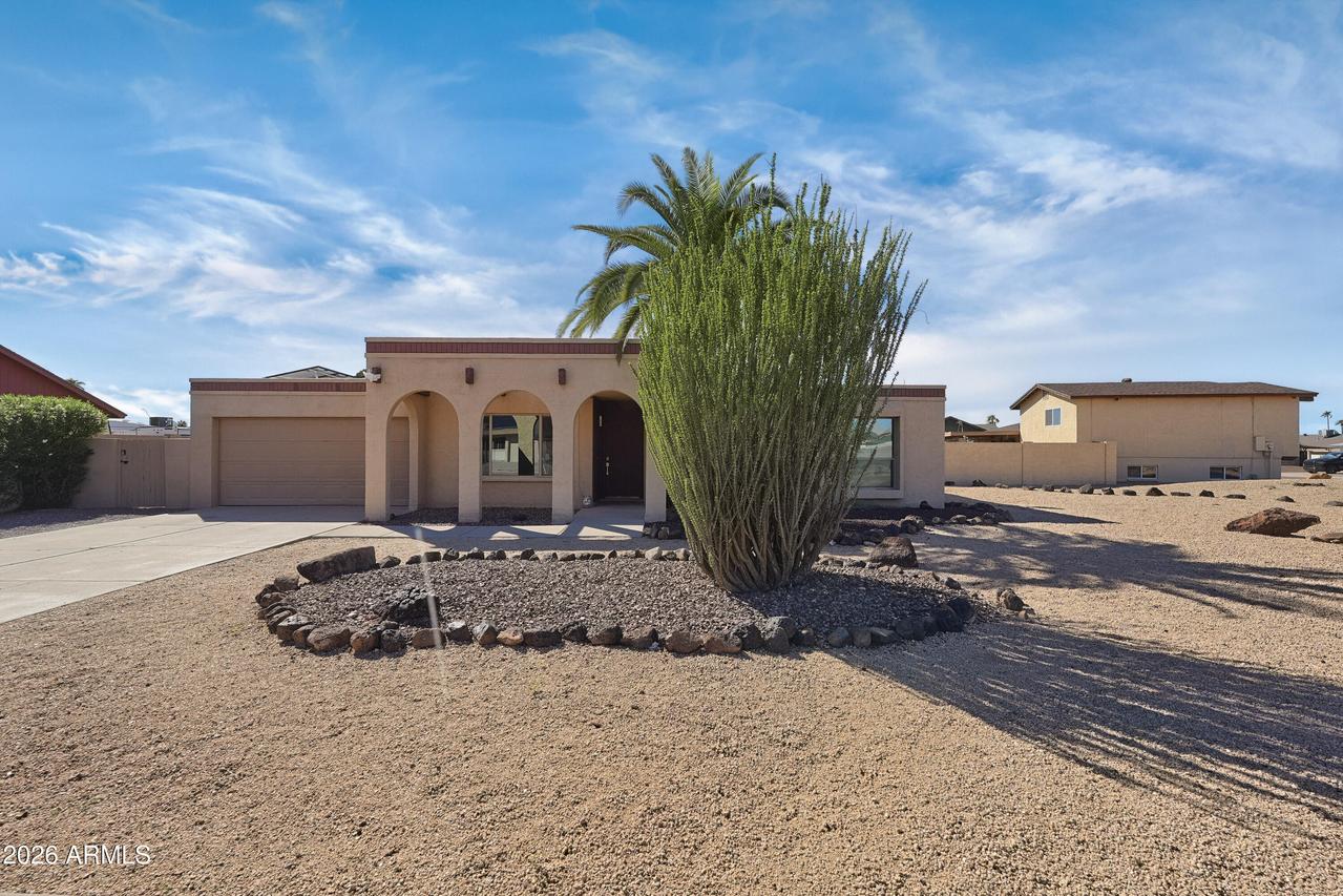 17046 N 37th Ave., Glendale, AZ 85308