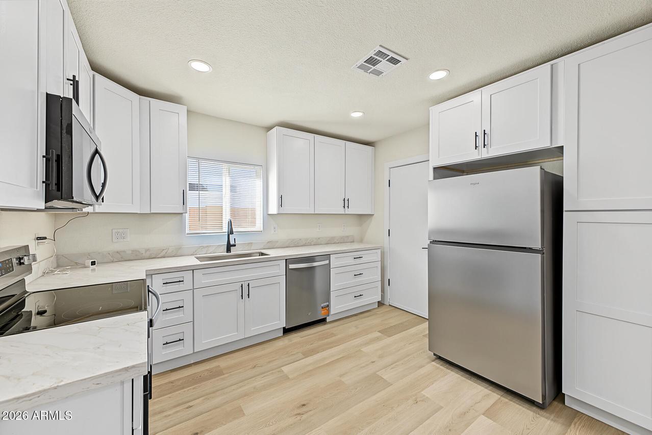 104 E Kinderman Dr., Avondale, AZ 85323