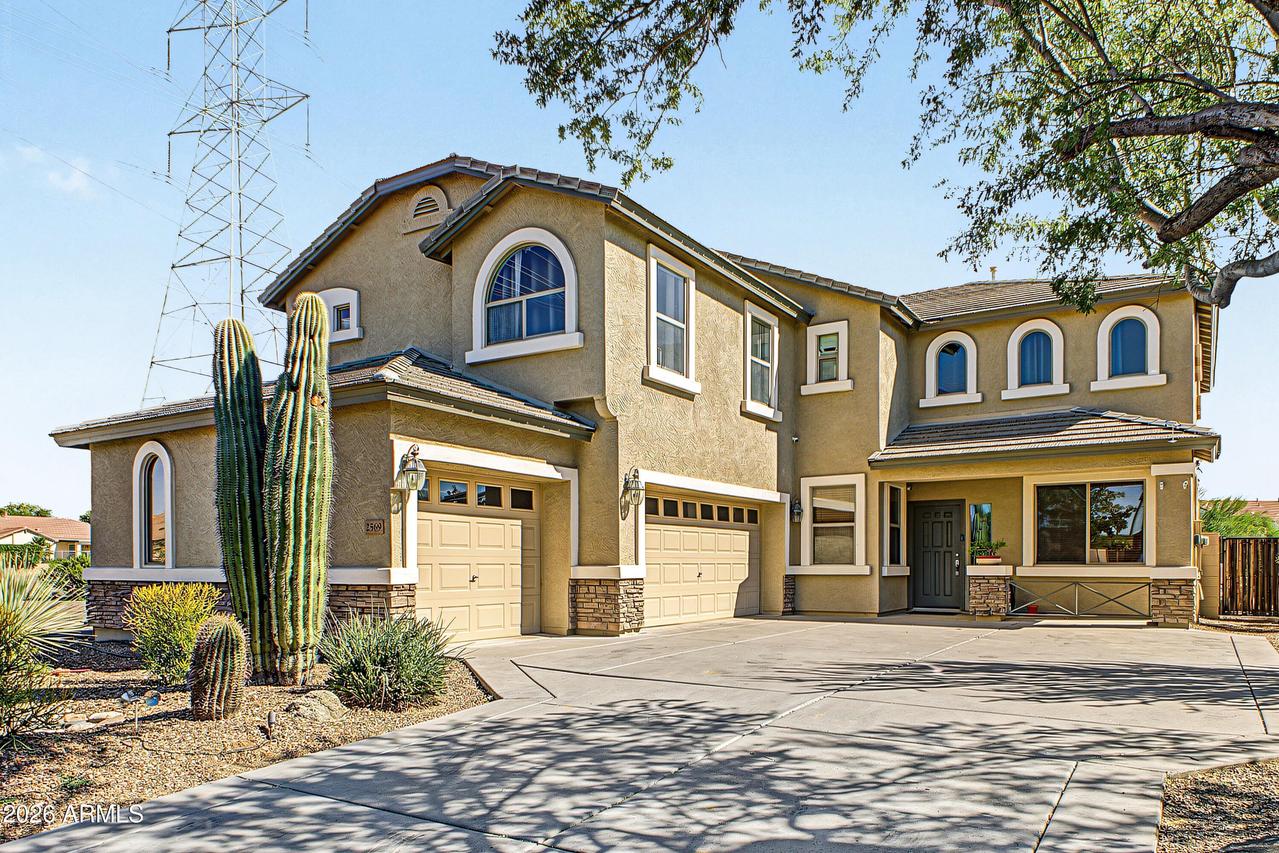 2569 E Quiet Hollow Ln., Phoenix, AZ 85024