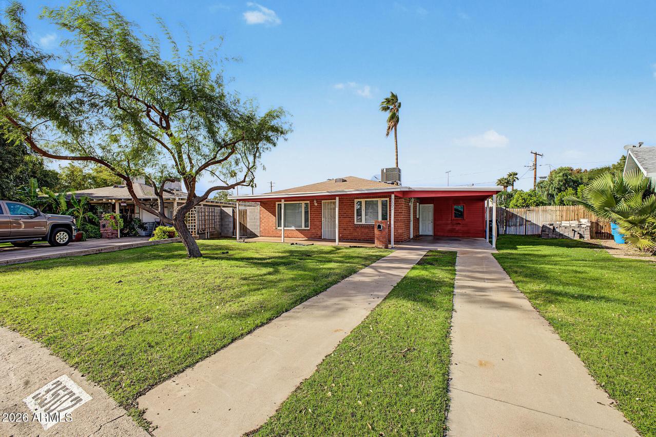 3502 E Cheery Lynn Rd., Phoenix, AZ 85018