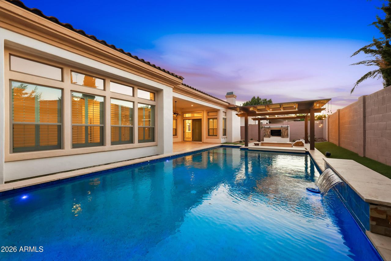 358 W Citation Ln., Tempe, AZ 85284