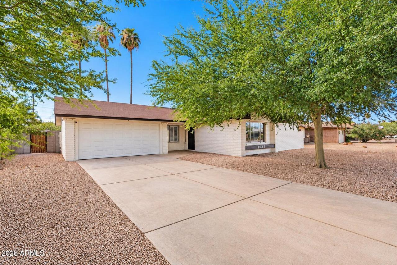 1523 W Plana Ave., Mesa, AZ 85202