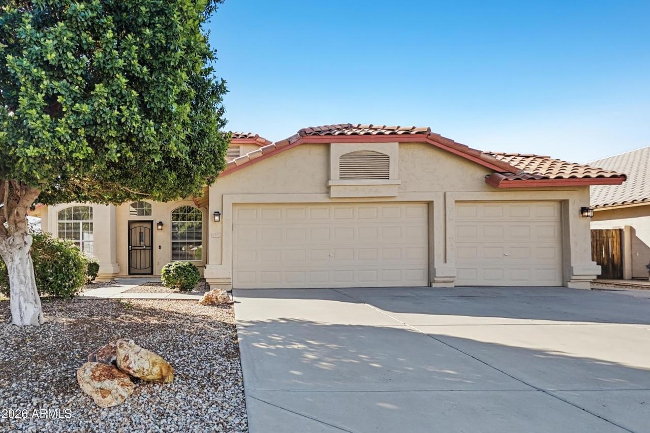 10005 W Mohawk Ln., Peoria, AZ 85382