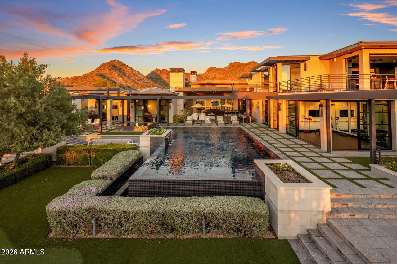 9820 E Thompson Peak Pkwy. #703, Scottsdale, AZ 85255