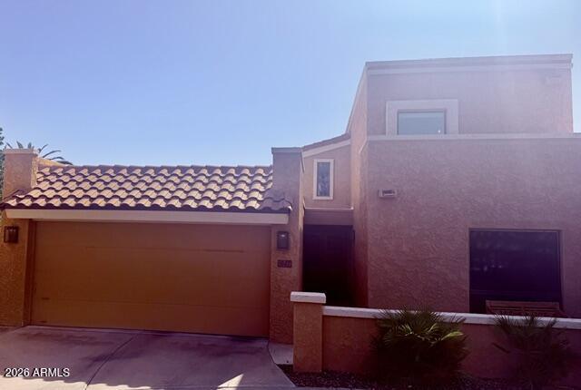 1037 E Lois Ln., Phoenix, AZ 85020