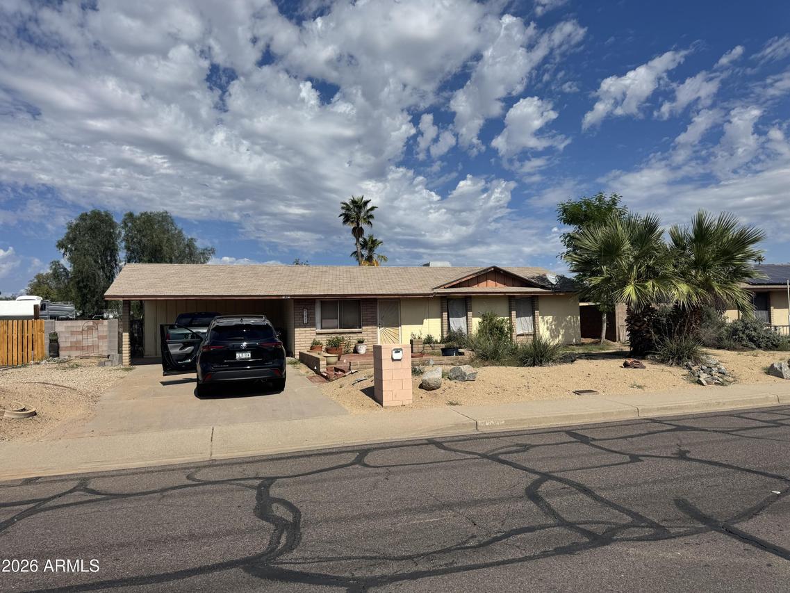 1820 W Grovers Ave., Phoenix, AZ 85023