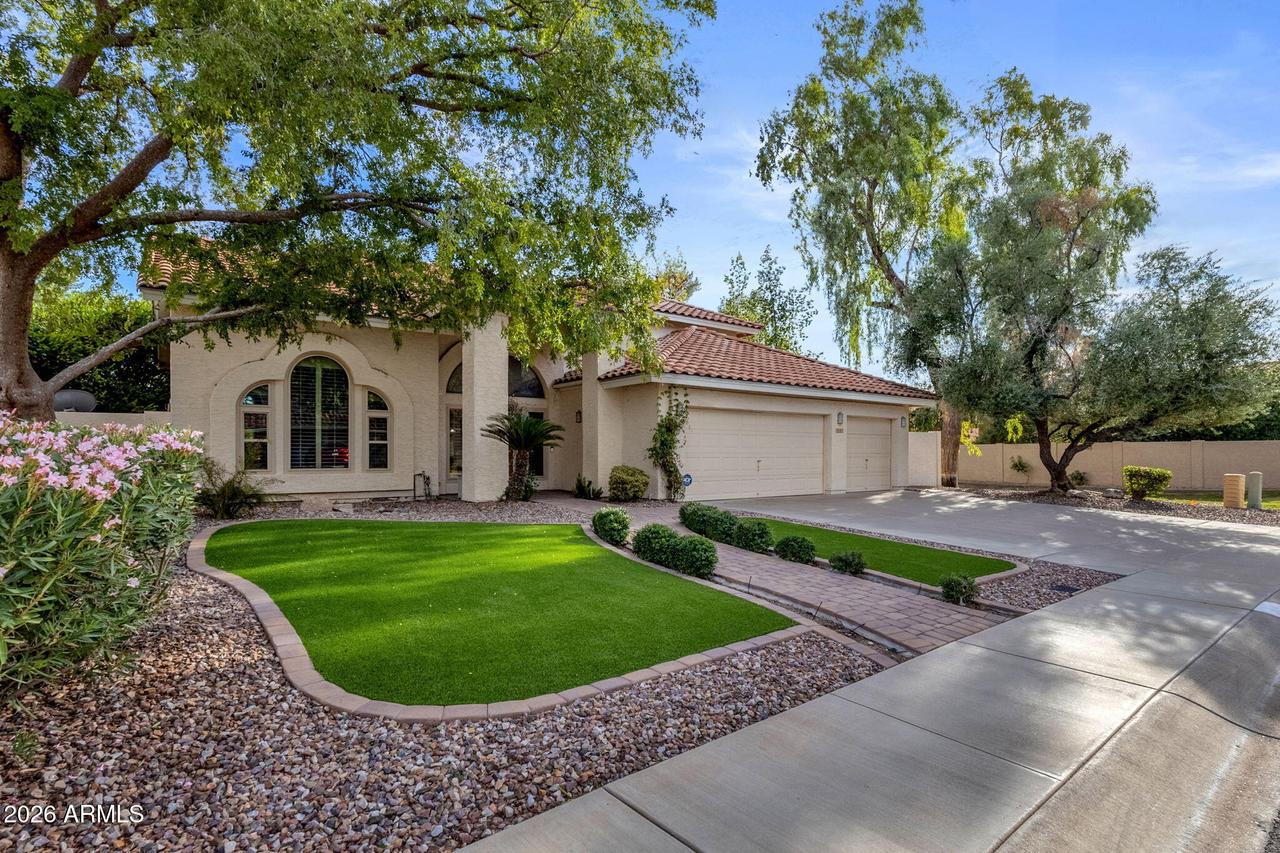 405 E Stacey Ln., Tempe, AZ 85284