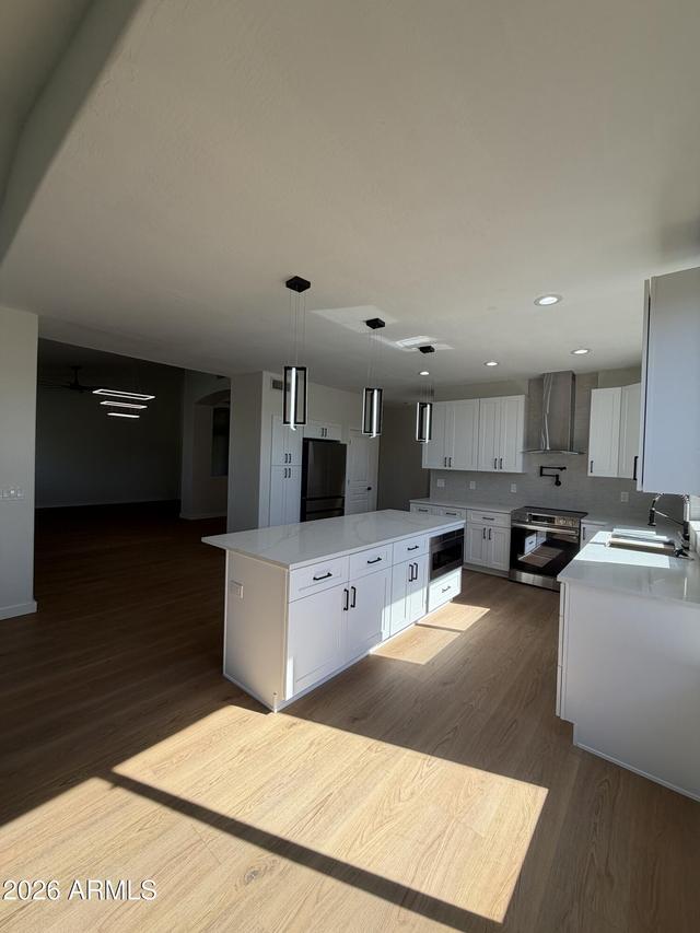 408 N Falcon Ct., Gilbert, AZ 85234