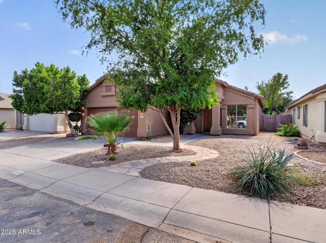 4639 E Briarwood Ter., Phoenix, AZ 85048
