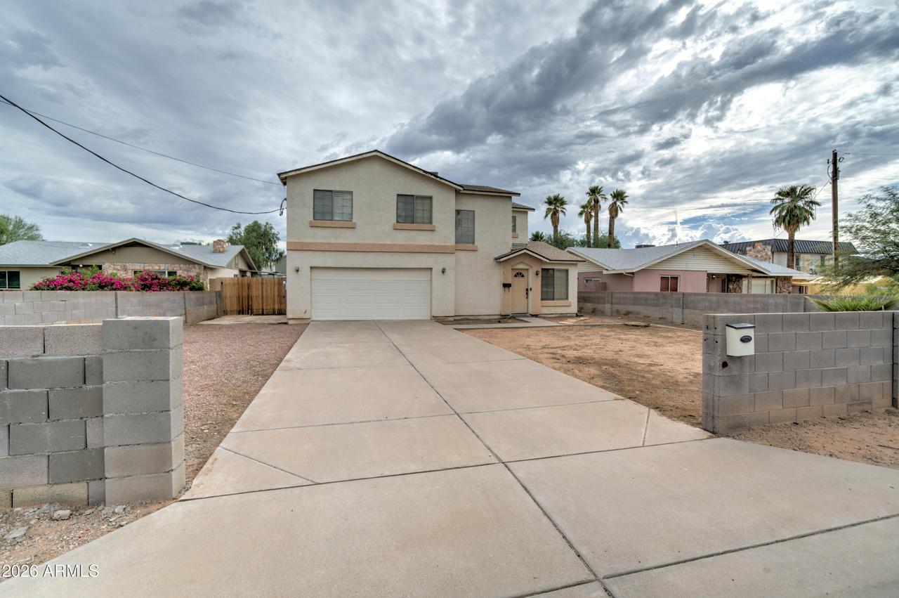 2711 N 27th St., Phoenix, AZ 85008