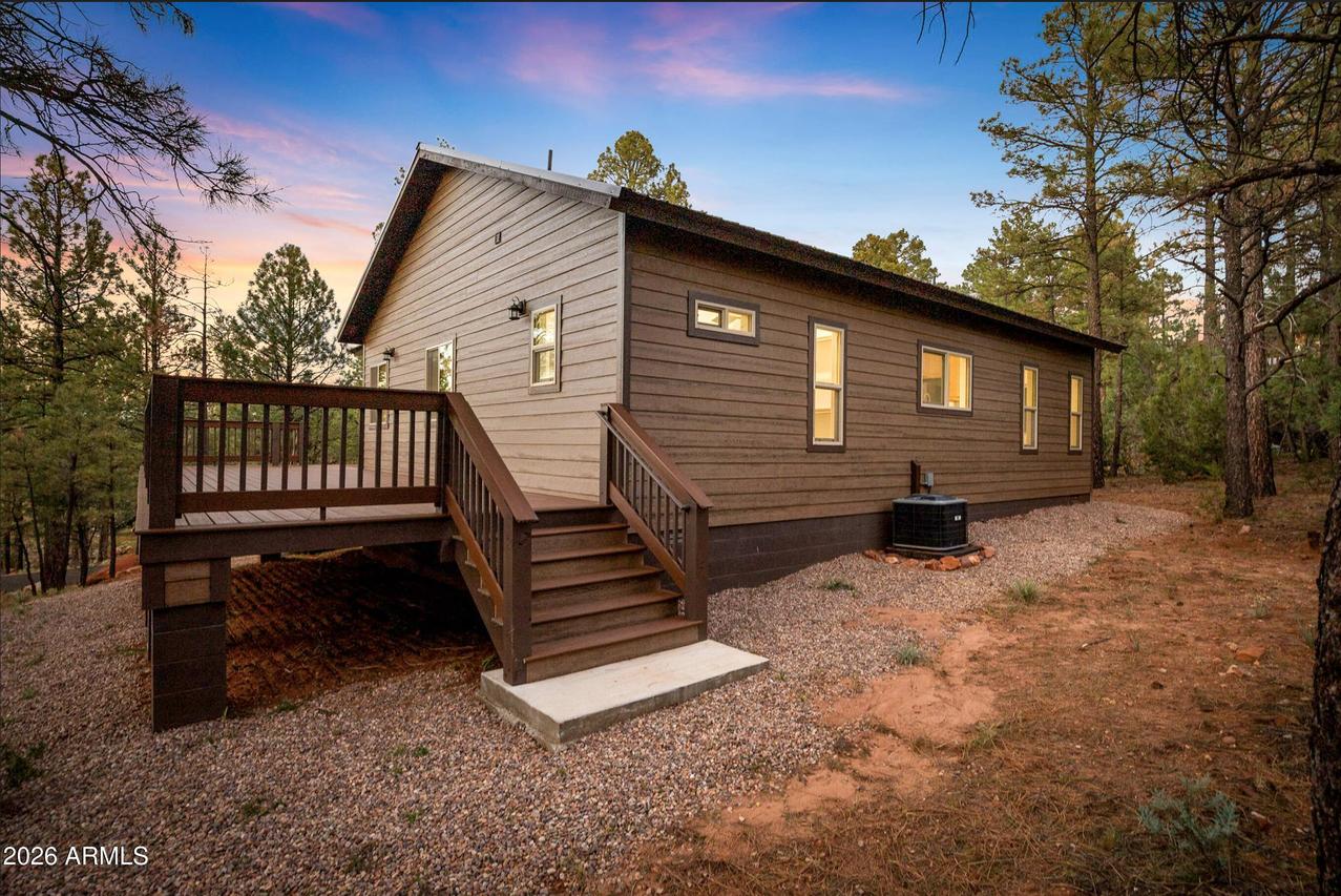 2273 Constellation Ln., Overgaard, AZ 85933