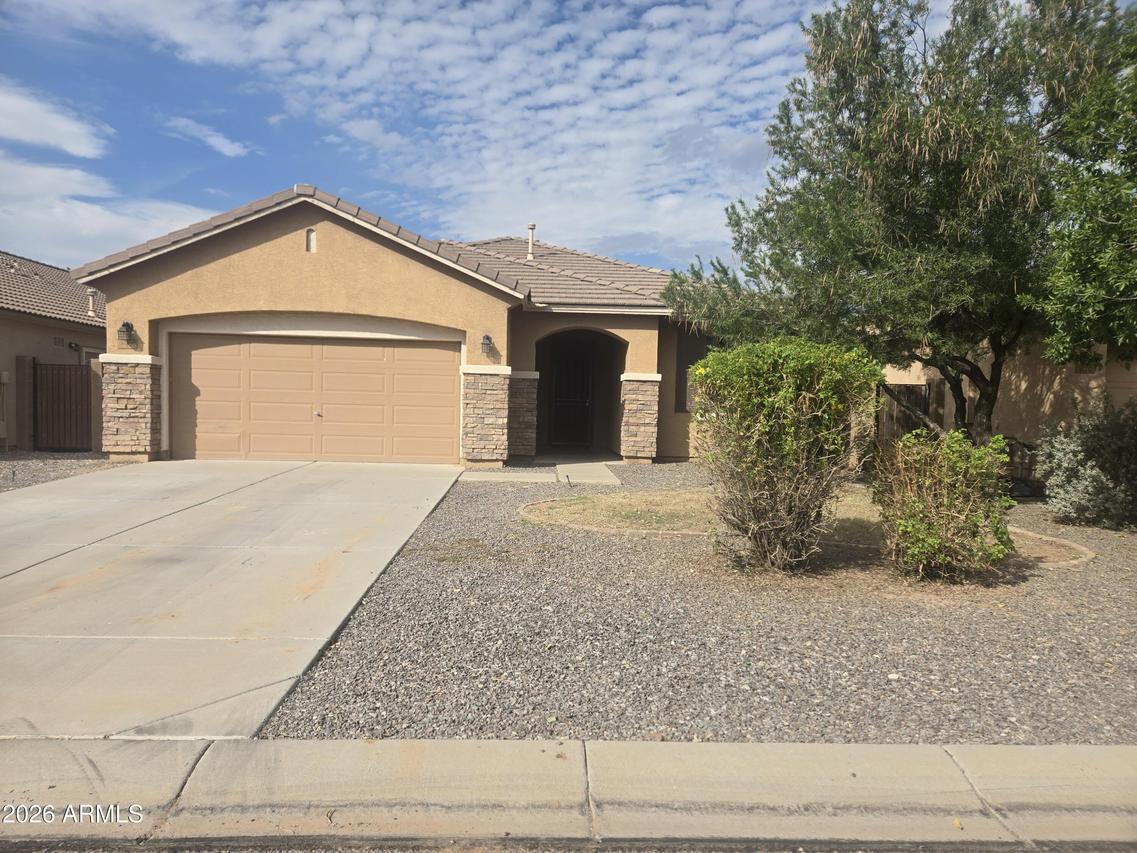 140 W Love Rd., San Tan Valley, AZ 85143
