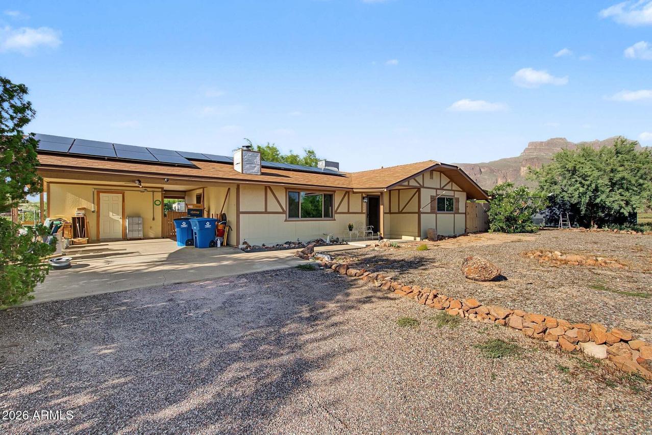 5800 E Arroyo Lindo St., Apache Junction, AZ 85119