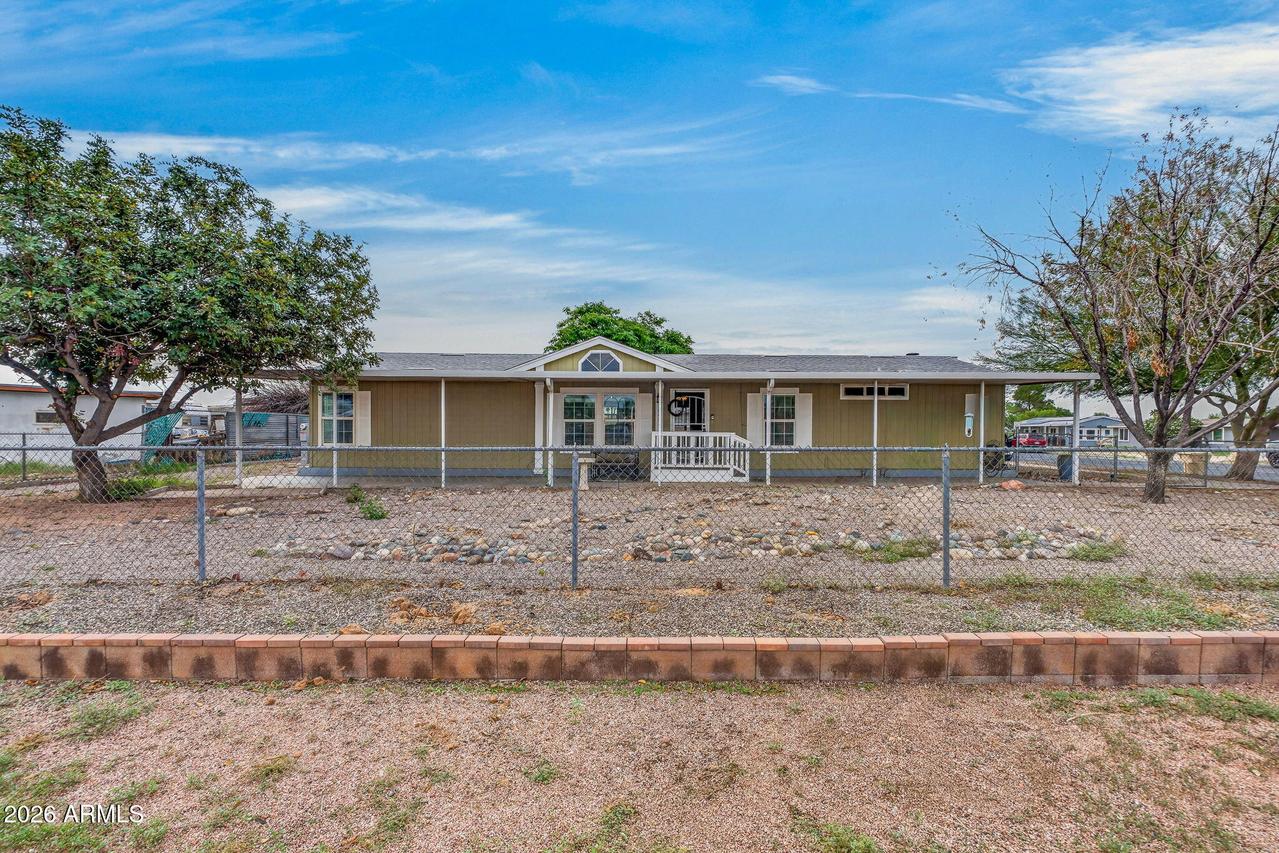 16035 N 71st Ave., Peoria, AZ 85382