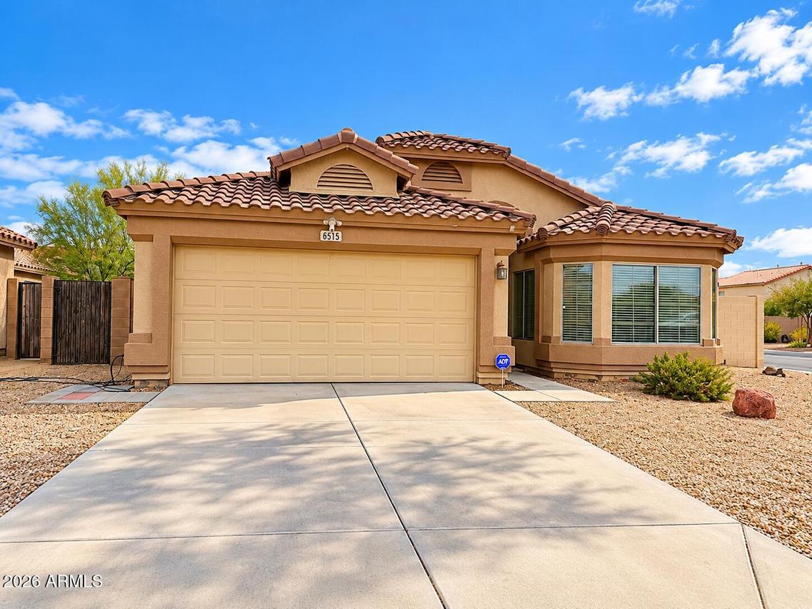 6515 W Crown King Rd., Phoenix, AZ 85043
