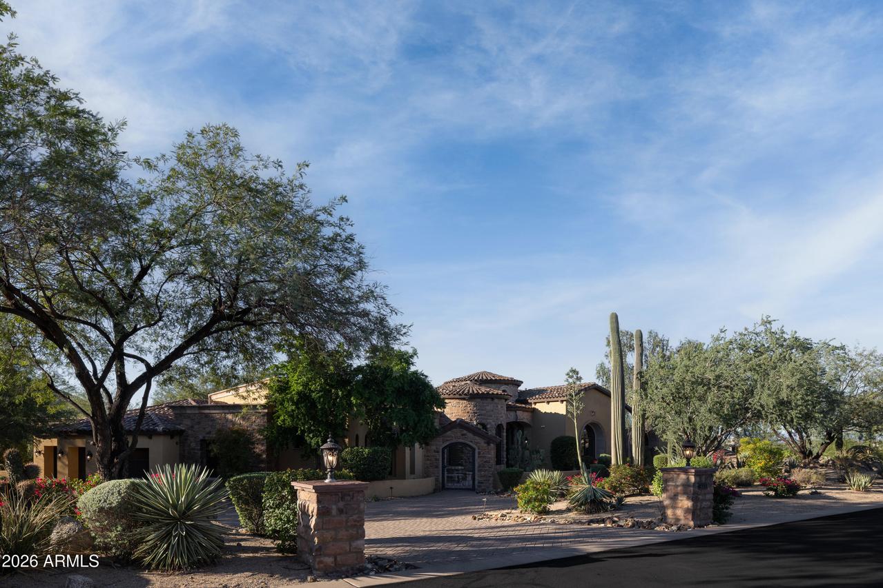 4037 N Pinnacle Hills Cir., Mesa, AZ 85207