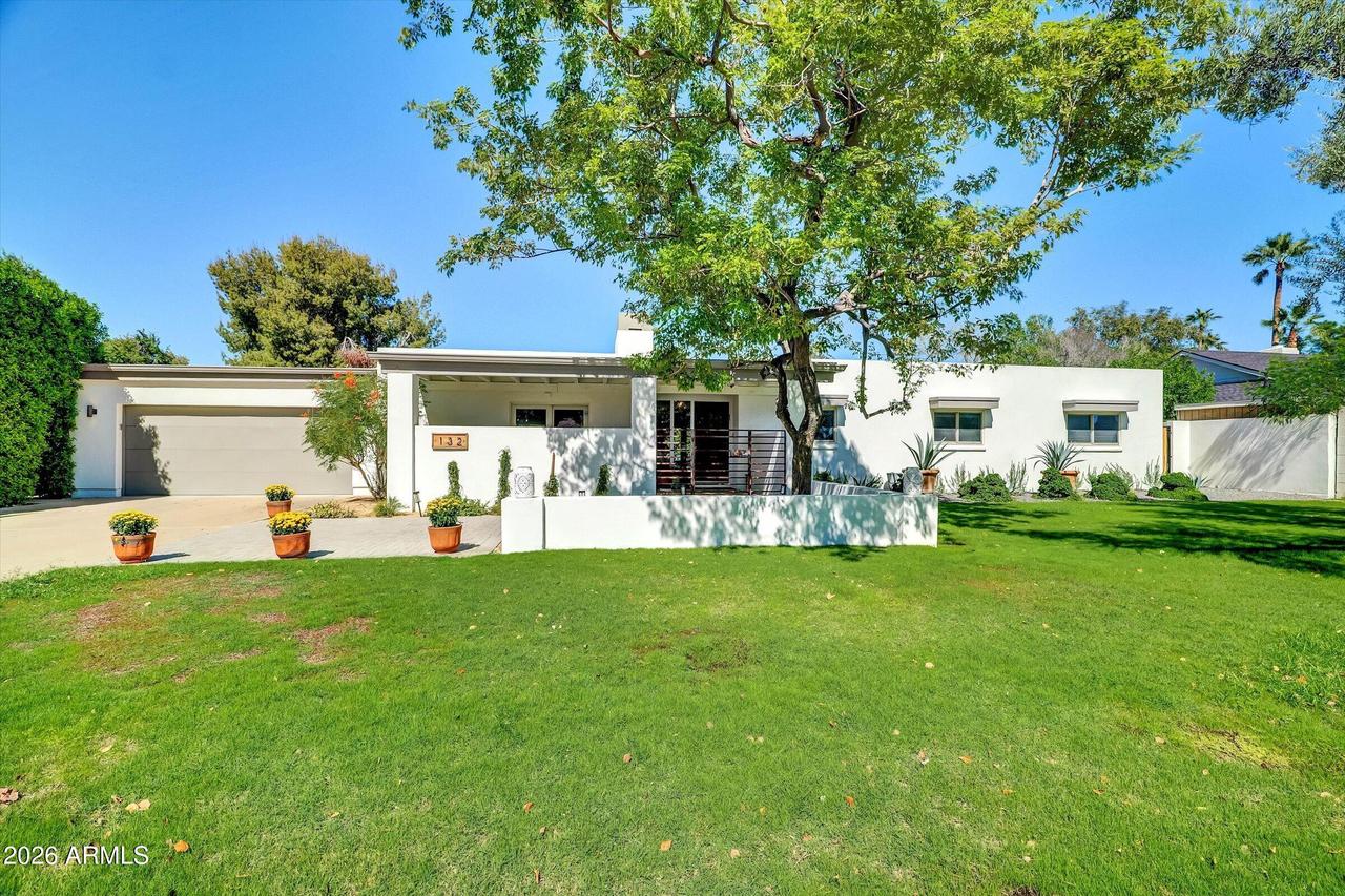 132 W Las Palmaritas Dr., Phoenix, AZ 85021
