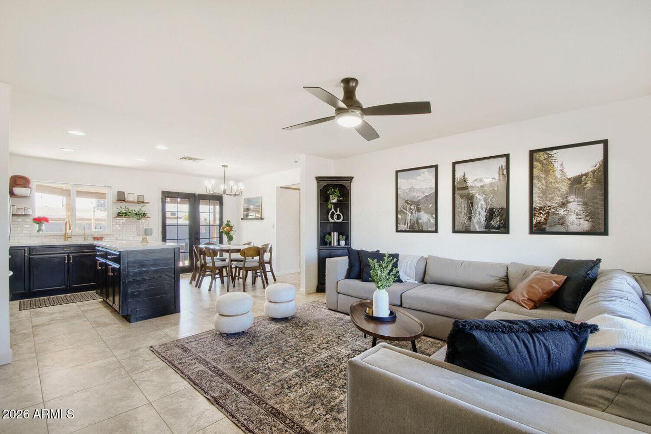 2241 W Michelle Dr., Phoenix, AZ 85023
