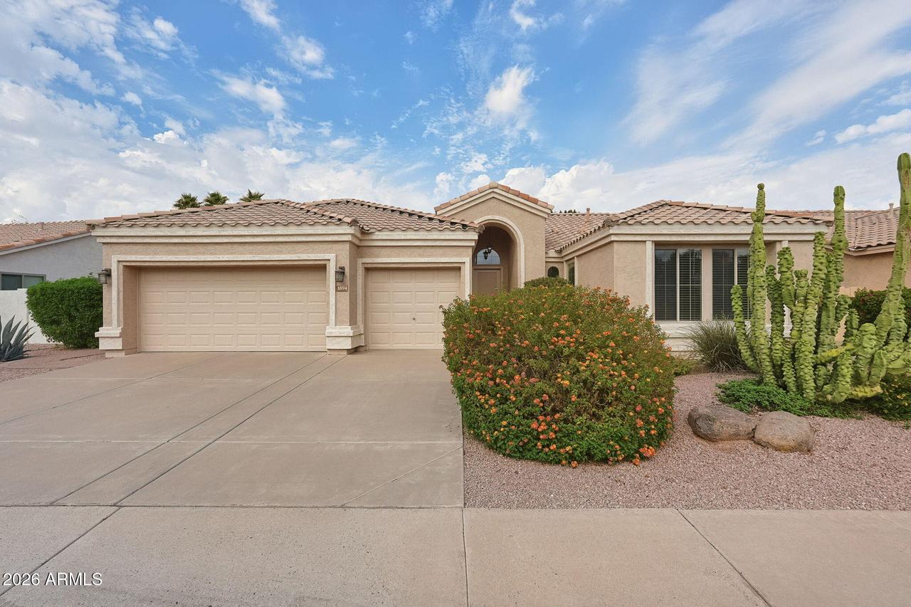 1894 W Hawk Way, Chandler, AZ 85286