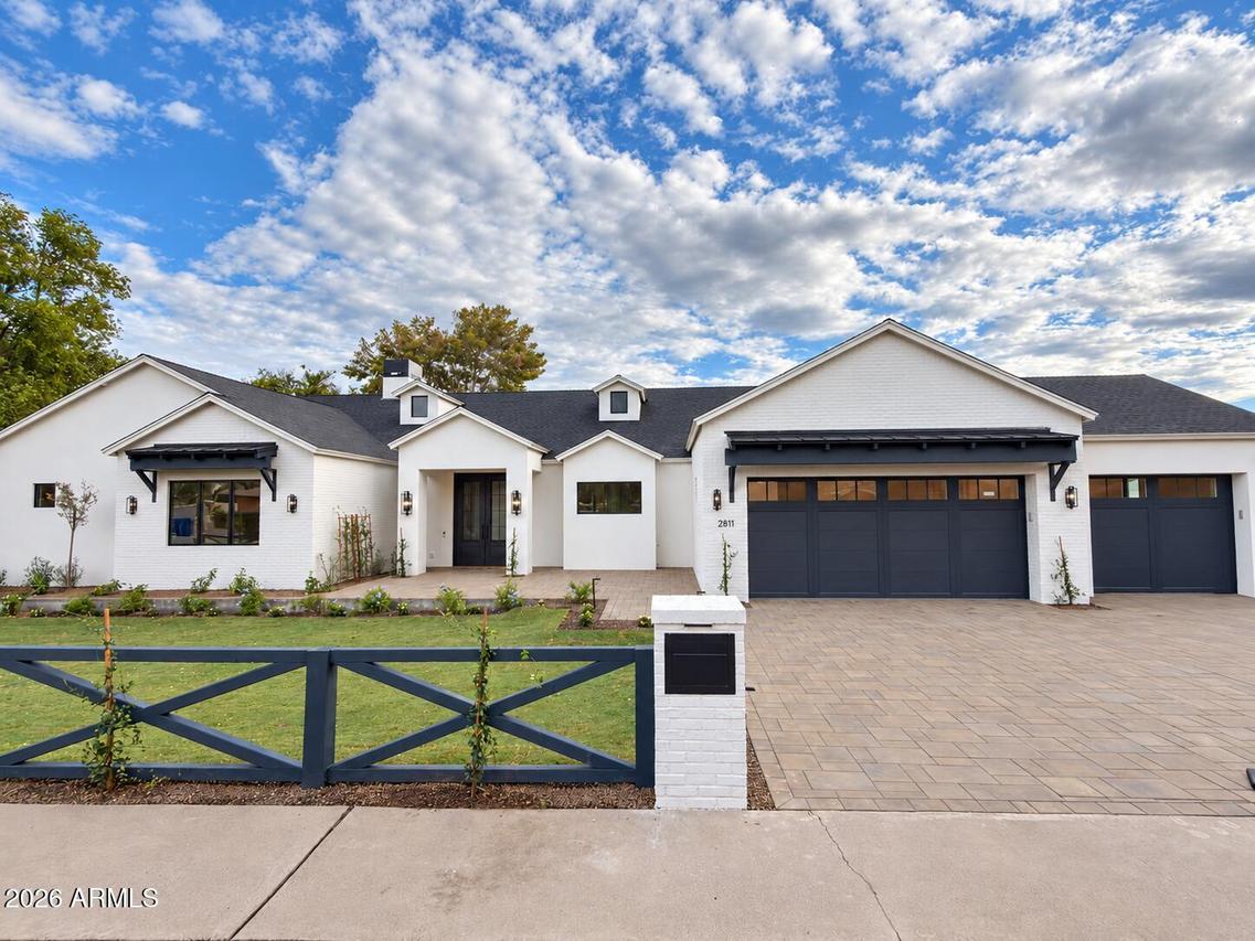 2811 E Minnezona Ave., Phoenix, AZ 85016