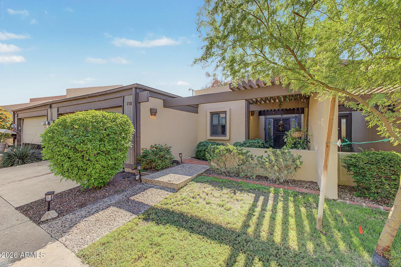 721 E Gardenia Dr., Phoenix, AZ 85020