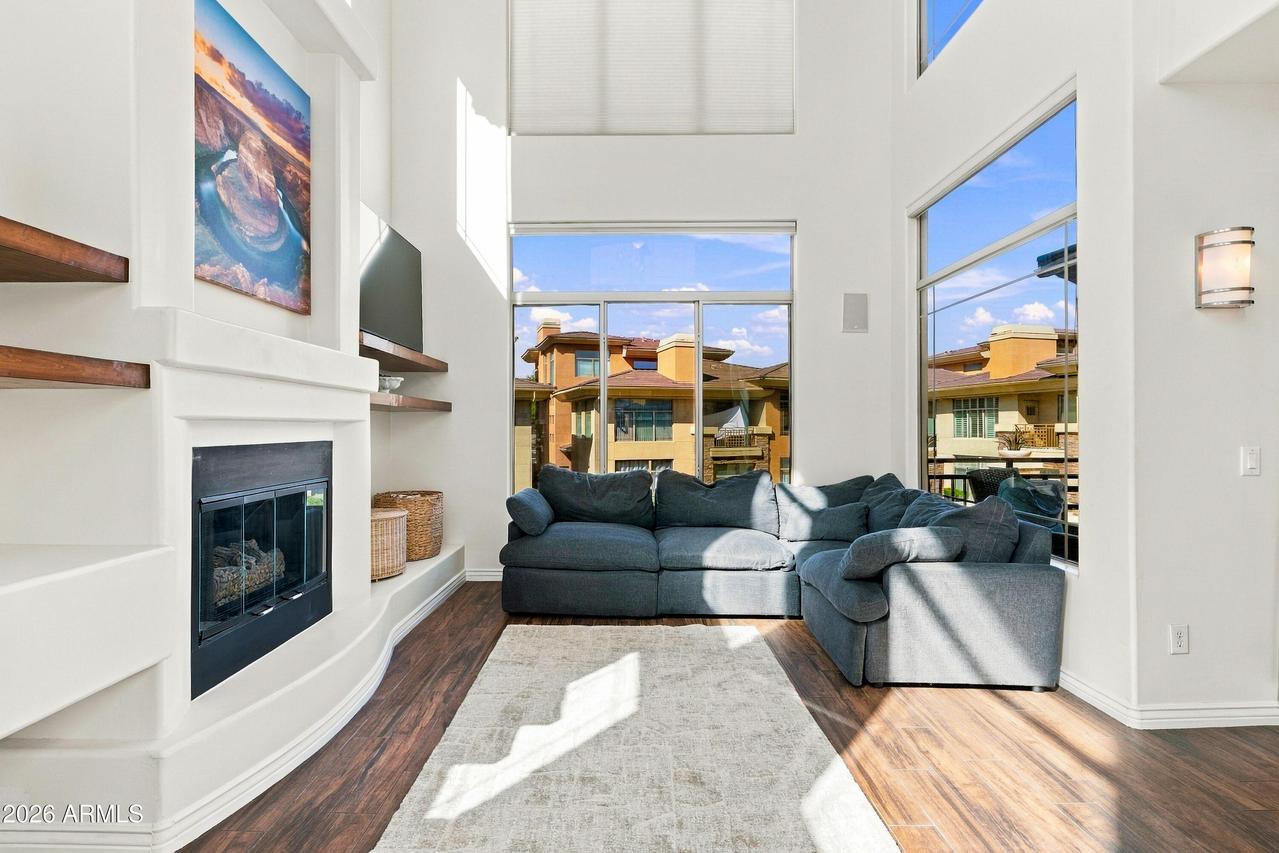 14450 N Thompson Peak Pkwy. #220, Scottsdale, AZ 85260