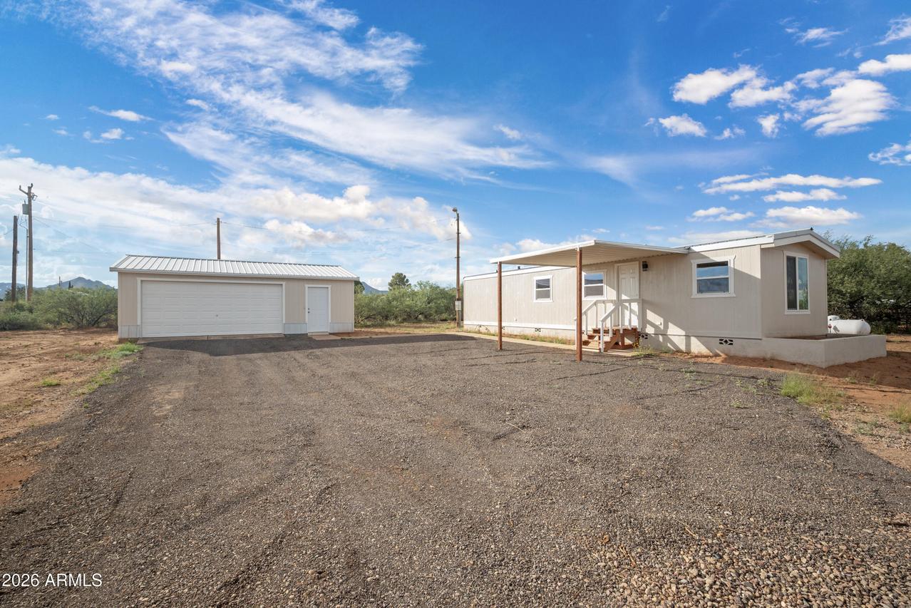 2551 N Calle Quarto, Huachuca City, AZ 85616