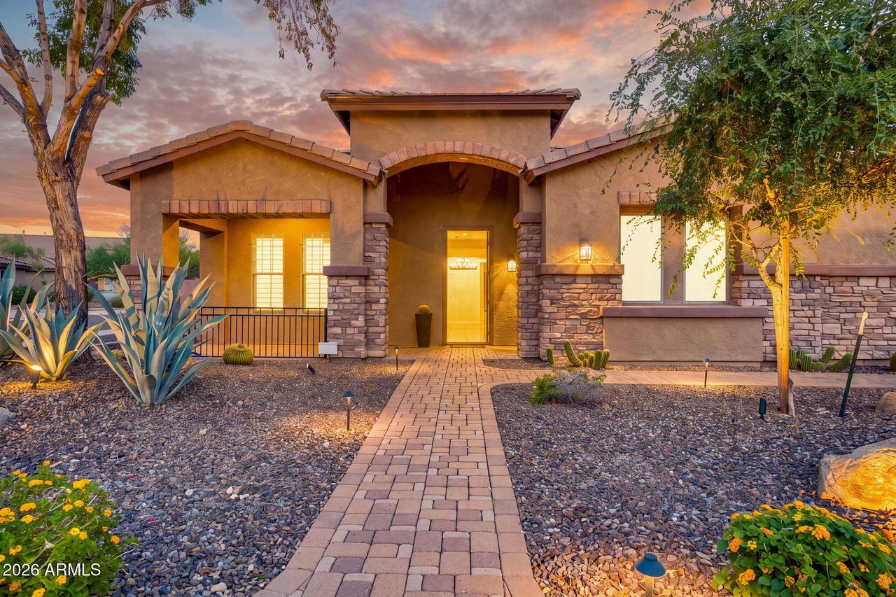 27515 N 22nd Ln., Phoenix, AZ 85085