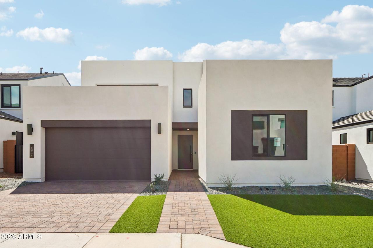 7317 W Running Deer Tr., Peoria, AZ 85383