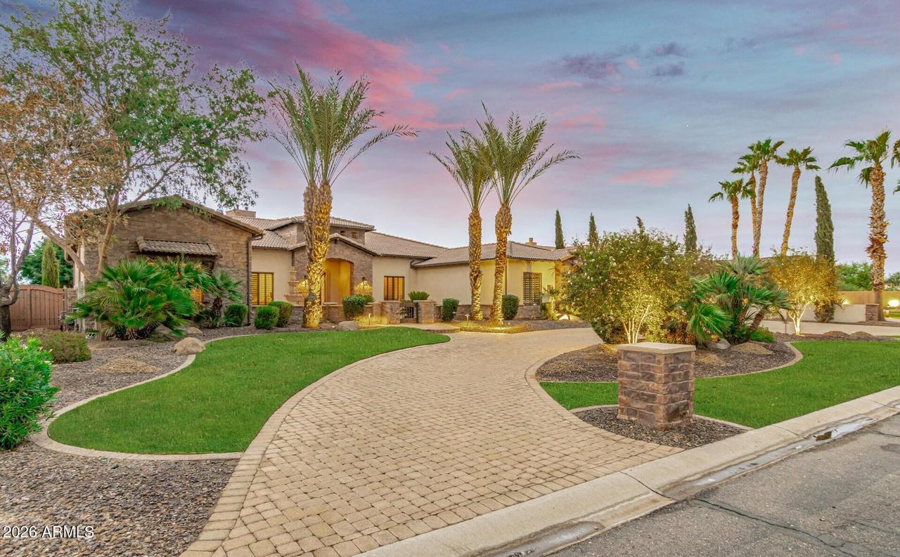 26010 S Washington St., Chandler, AZ 85249