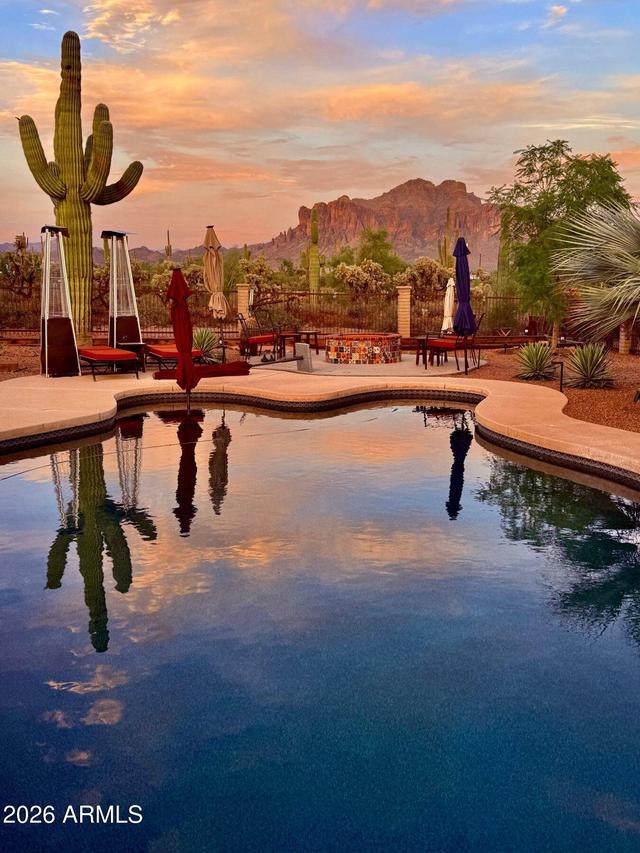 1292 E Canyon St., Apache Junction, AZ 85119