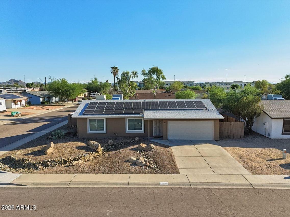 801 W Montoya Ln., Phoenix, AZ 85027
