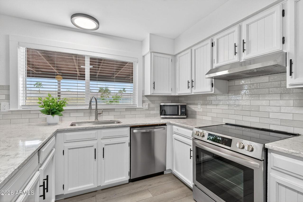 2601 E Hopi Ave., Mesa, AZ 85204
