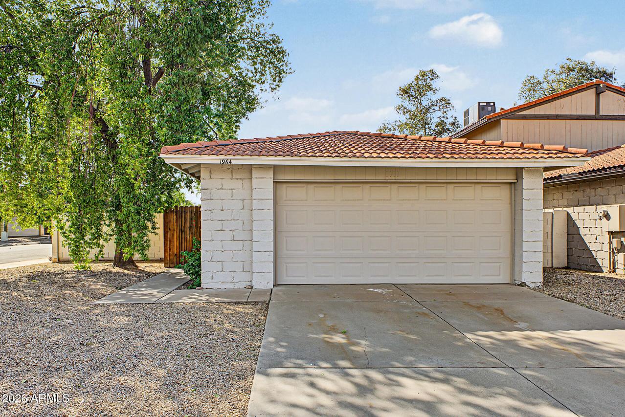 1964 N Lexington Dr., Chandler, AZ 85224