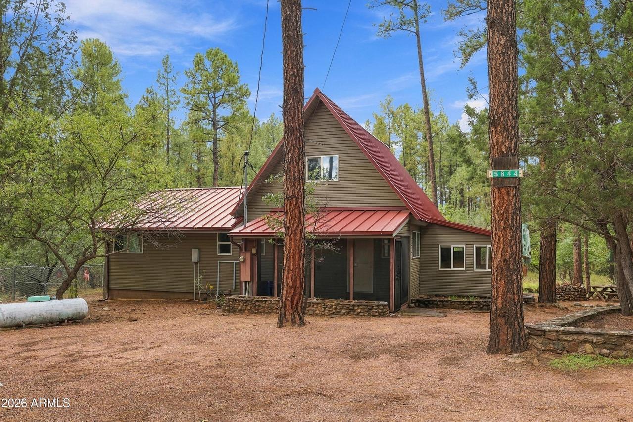 5844 W Robin Way, Pine, AZ 85544