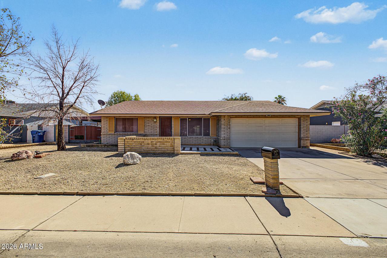 1203 W Alamo Dr., Chandler, AZ 85224
