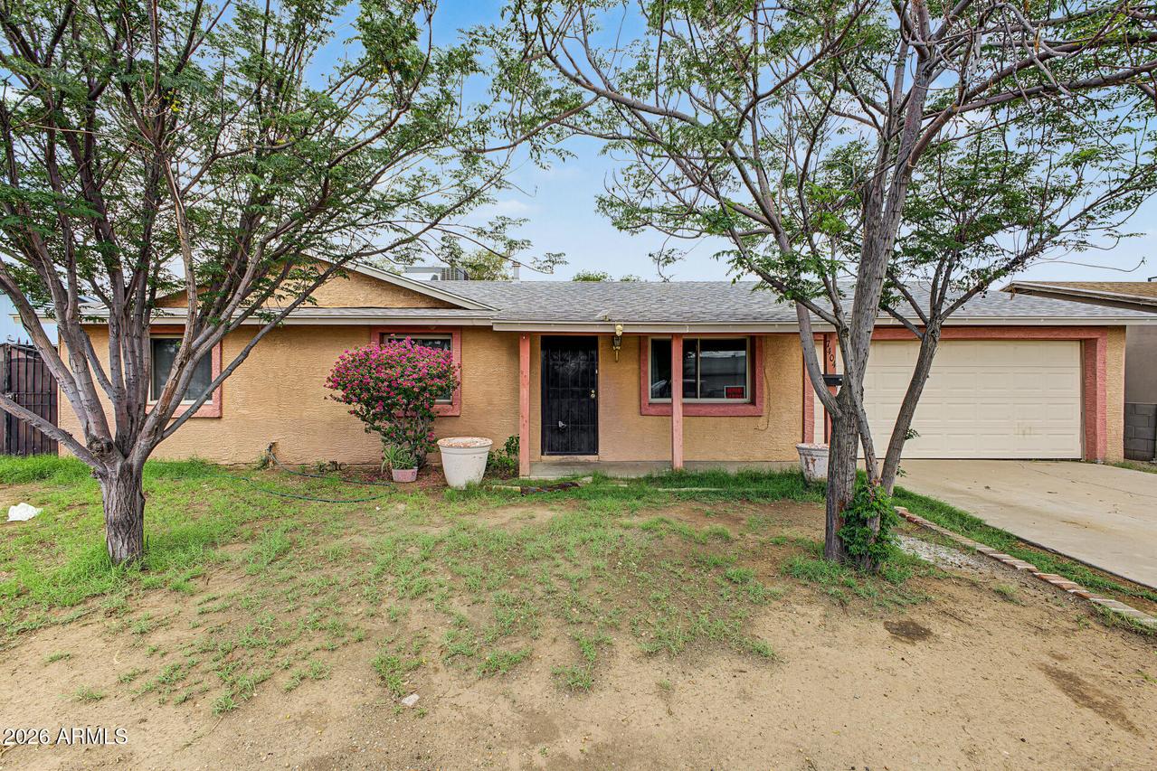 7404 W Turney Ave., Phoenix, AZ 85033